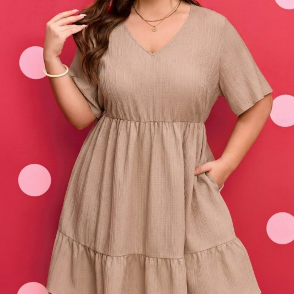 Plus Size Textured Ruffle Short Sleeve Dress